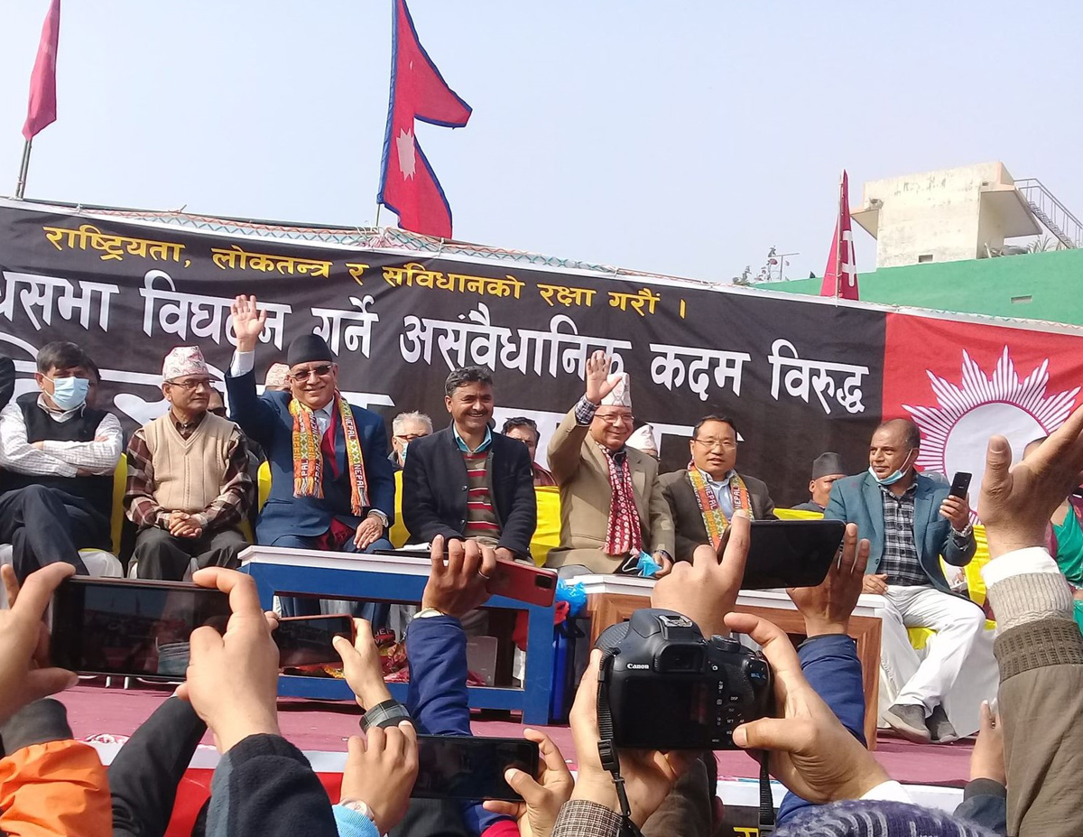 प्रदेश दौडाहामा प्रचण्ड–माधव, बुटवलबाट विराटनगर हुँदै आज धनगढी पुगे 
